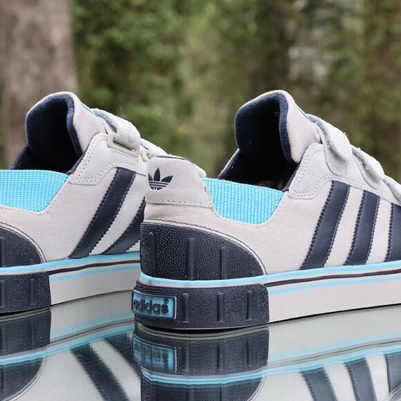 Vintage Adidas Shell Toe 2006 Men’s Size 9.5 - Picture 13 of 16